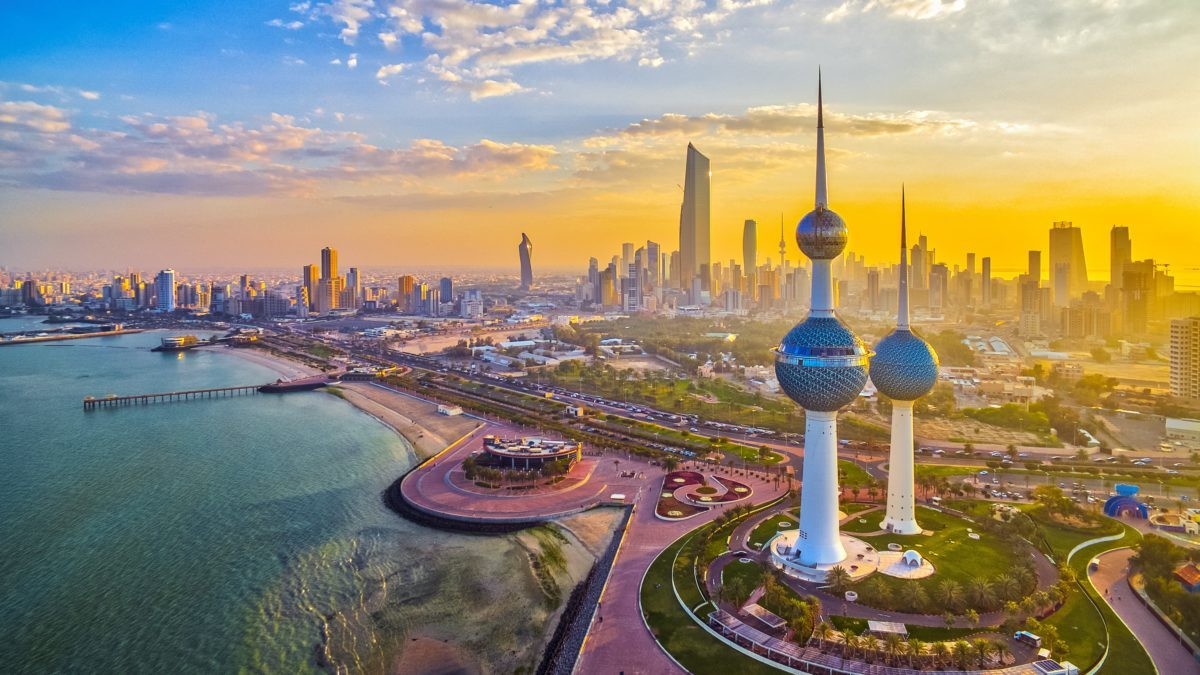 تذاكر طيران الى الكويت من مطار القاهرة