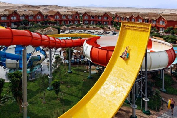 الباتروس جانجل اكوا بارك
