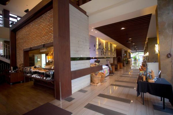 Grand Ixora Kuta Resort