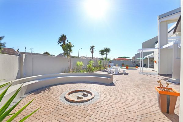 Orange Inn Melkbosstrand