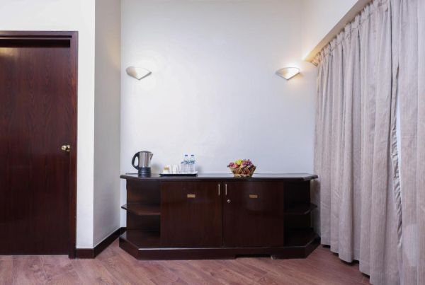 Aavri Hotel