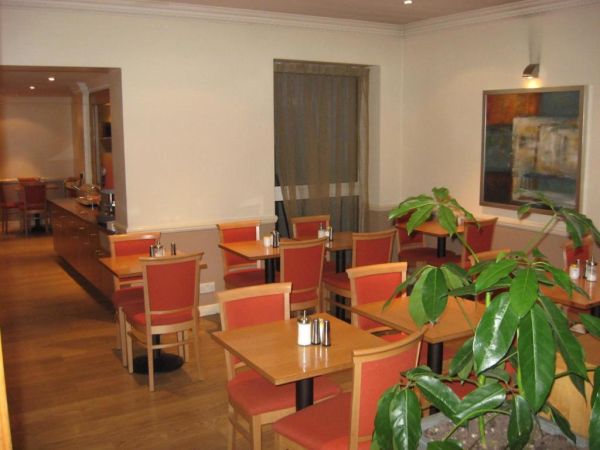 Americana Hotel