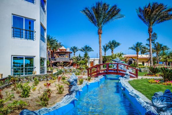 (Seagull Beach Resort - (Families and Couples Only