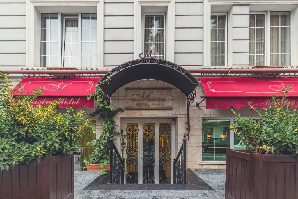 Maestro Hotel
