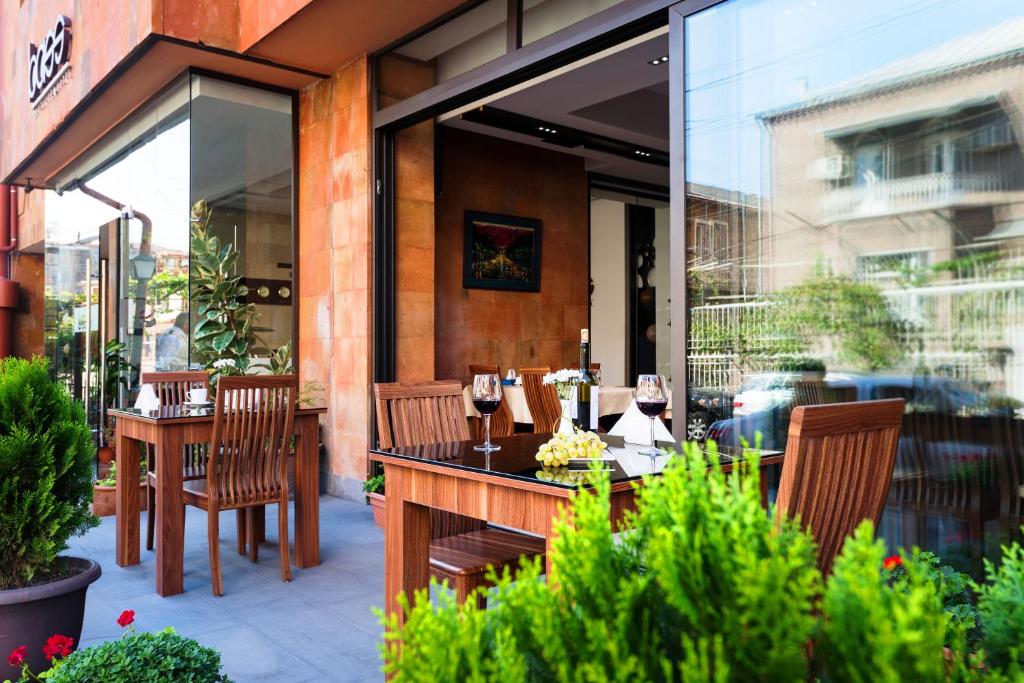 Bass Boutique Hotel